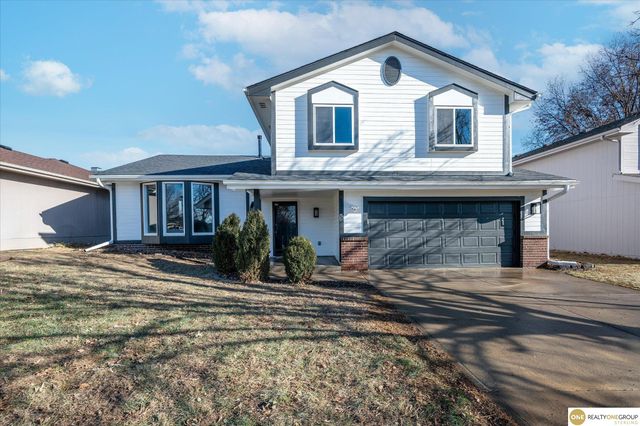 5105 S 165th Street, Omaha, NE 68135