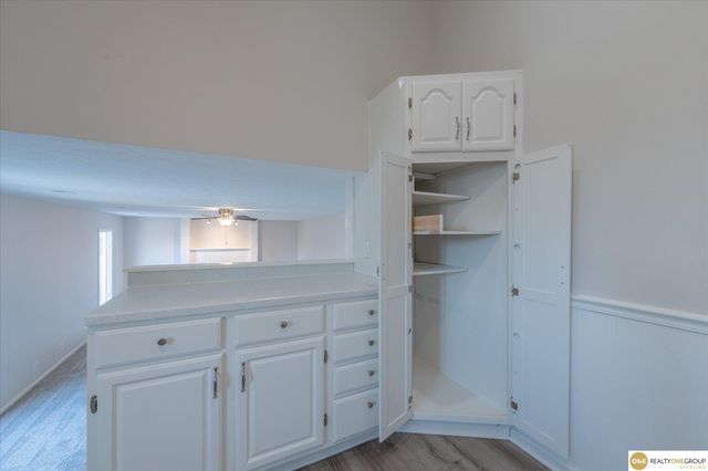 5105 S 165th Street, Omaha, NE 68135