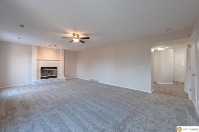 5105 S 165th Street, Omaha, NE 68135