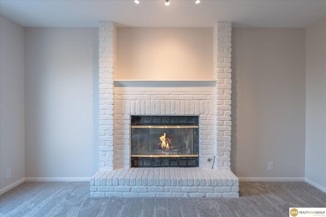 5105 S 165th Street, Omaha, NE 68135