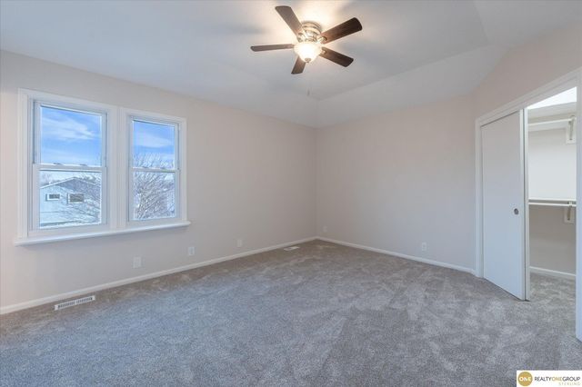 5105 S 165th Street, Omaha, NE 68135