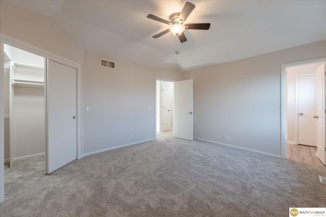 5105 S 165th Street, Omaha, NE 68135