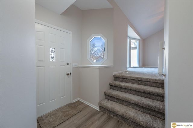 5105 S 165th Street, Omaha, NE 68135