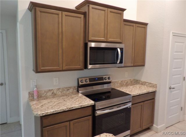 5074 N Buffalo Drive, Beverly Hills, FL 34465