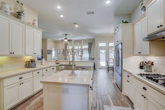 32219 Waterford Crest Lane, Fulshear, TX 77441