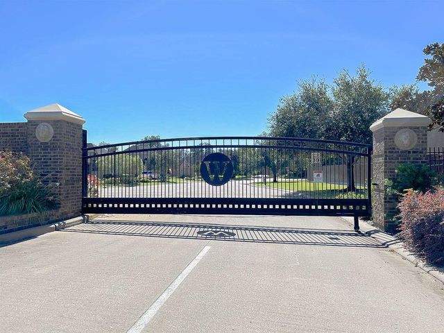 32219 Waterford Crest Lane, Fulshear, TX 77441