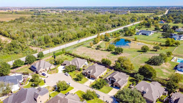 32219 Waterford Crest Lane, Fulshear, TX 77441