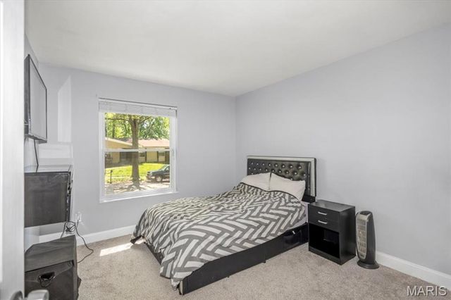 1909 Lakeheights Lane, Spanish Lake, MO 63138