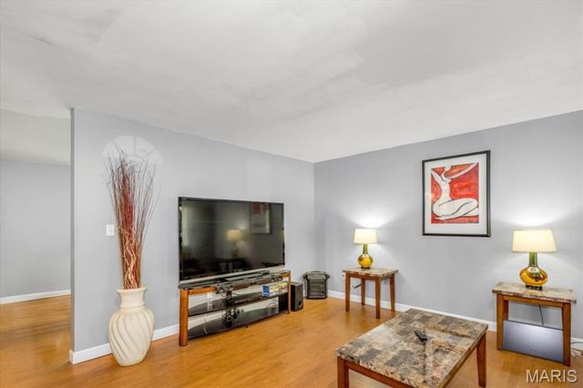 1909 Lakeheights Lane, Spanish Lake, MO 63138