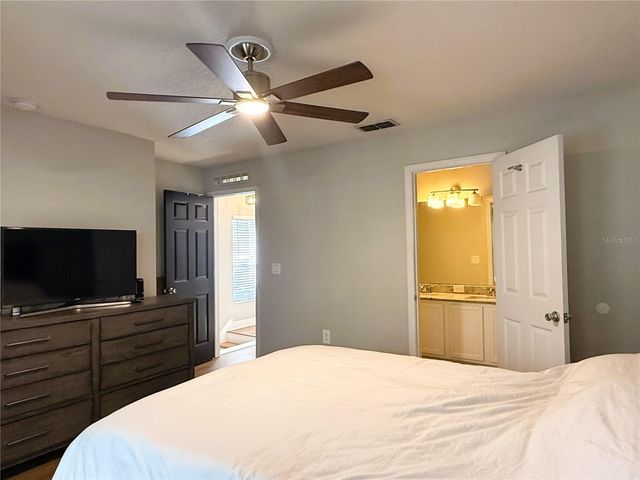 1934 W SPRUCE STREET, Tampa, FL 33607