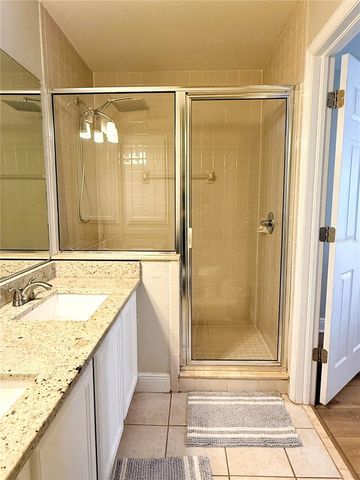 1934 W SPRUCE STREET, Tampa, FL 33607