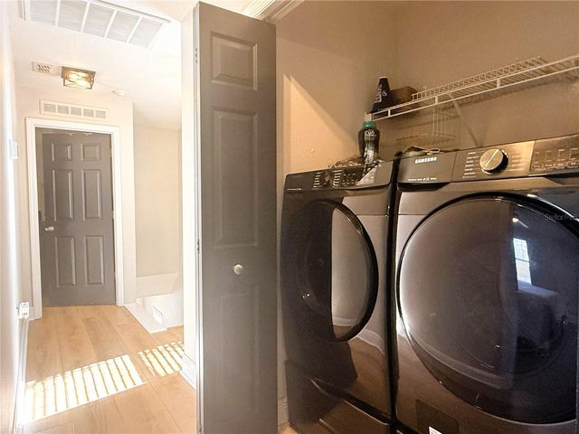 1934 W SPRUCE STREET, Tampa, FL 33607