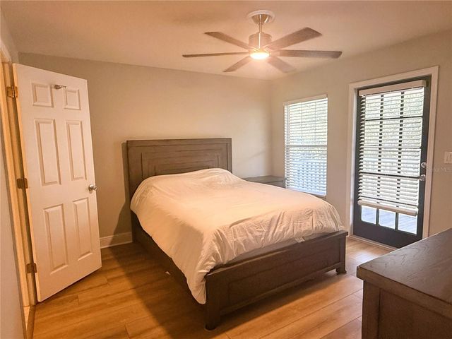 1934 W SPRUCE STREET, Tampa, FL 33607