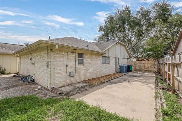 8706 Tavistock Drive, Houston, TX 77031