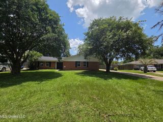 1442 Tally Ho Circle, Gulfport, MS 39507