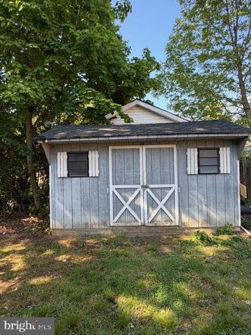 11 HEATH ST, Ewing Twp, NJ 08638