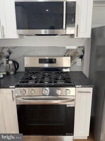 11 HEATH ST, Ewing Twp, NJ 08638