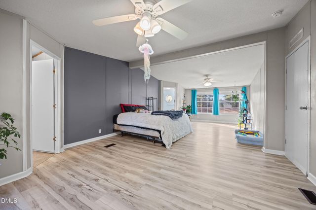 102 Foxtree Court, Benson, NC 27504