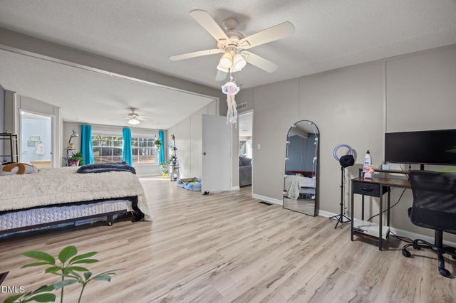 102 Foxtree Court, Benson, NC 27504