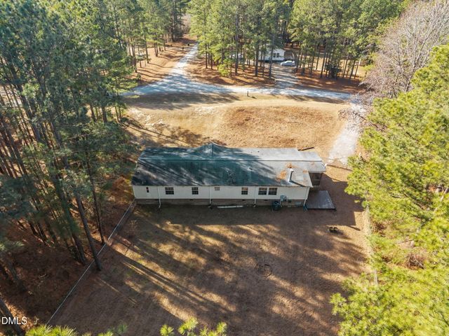 102 Foxtree Court, Benson, NC 27504