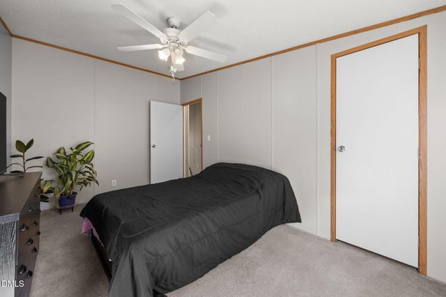 102 Foxtree Court, Benson, NC 27504