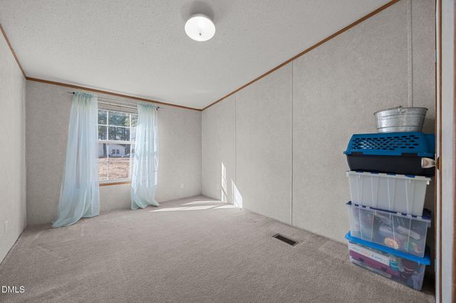 102 Foxtree Court, Benson, NC 27504