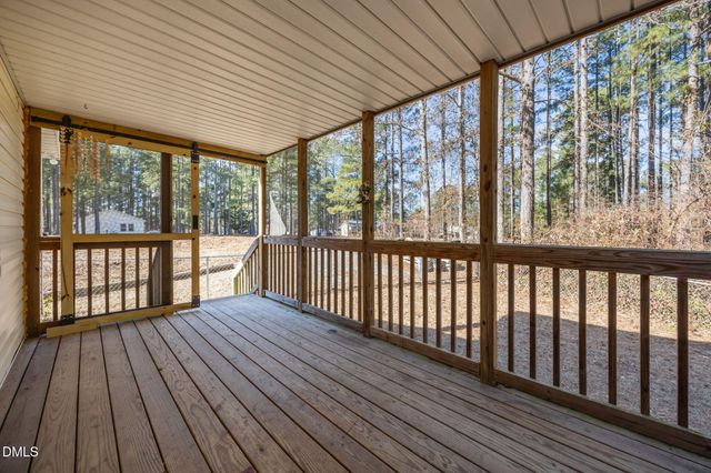 102 Foxtree Court, Benson, NC 27504