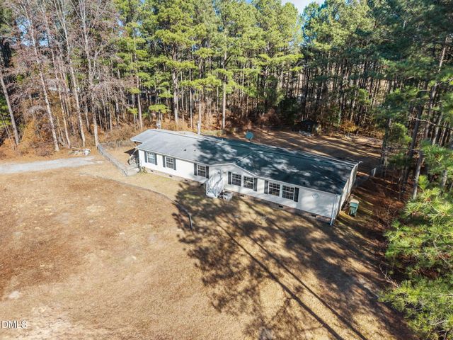 102 Foxtree Court, Benson, NC 27504