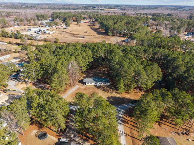 102 Foxtree Court, Benson, NC 27504