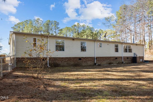 102 Foxtree Court, Benson, NC 27504