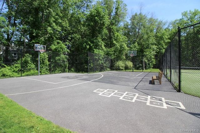 1602 Nutmeg Drive, Carmel, NY 10512