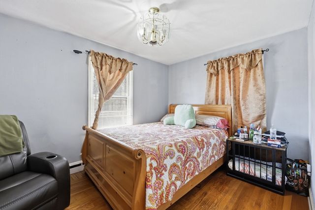 19 Carnavon Circle, Springfield, MA 01109