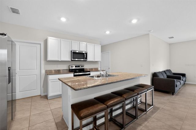 32597 CANYONLANDS DRIVE, Wesley Chapel, FL 33543