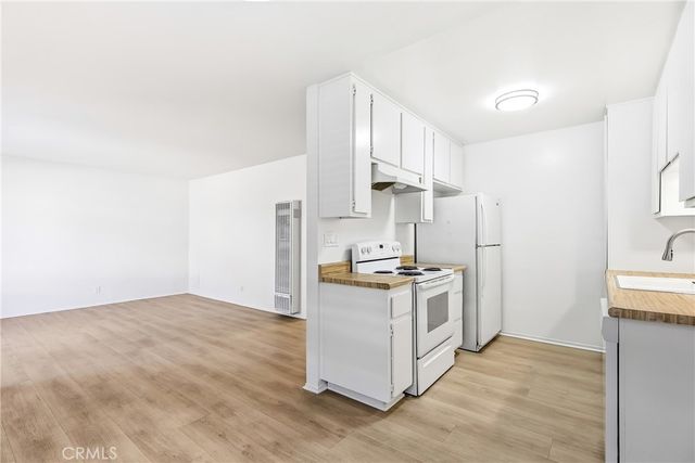 16205 Cornuta Ave 2, Bellflower, CA 90706