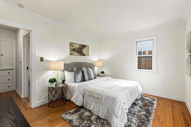 212 Gilbert Avenue, Menlo Park, CA 94025