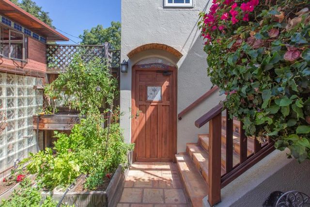 212 Gilbert Avenue, Menlo Park, CA 94025