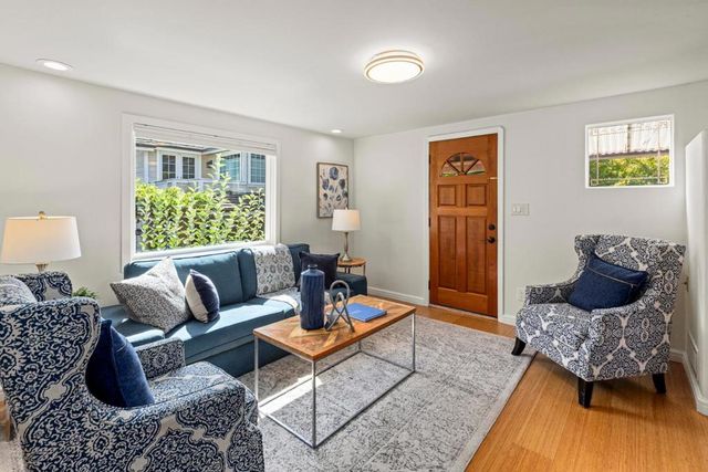 212 Gilbert Avenue, Menlo Park, CA 94025