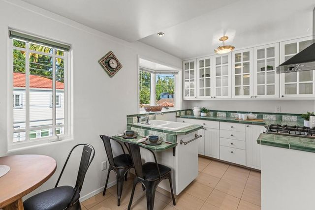 212 Gilbert Avenue, Menlo Park, CA 94025