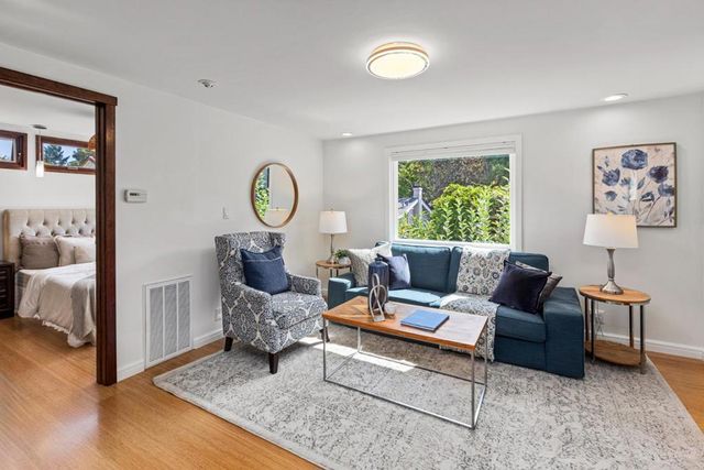 212 Gilbert Avenue, Menlo Park, CA 94025