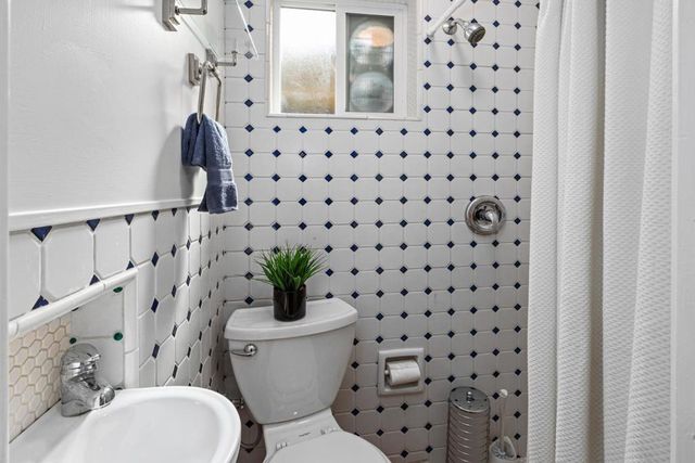 212 Gilbert Avenue, Menlo Park, CA 94025