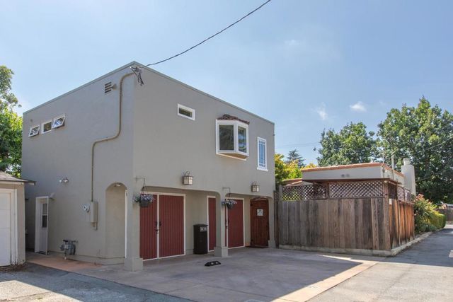212 Gilbert Avenue, Menlo Park, CA 94025