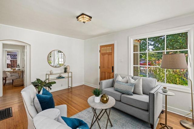 212 Gilbert Avenue, Menlo Park, CA 94025