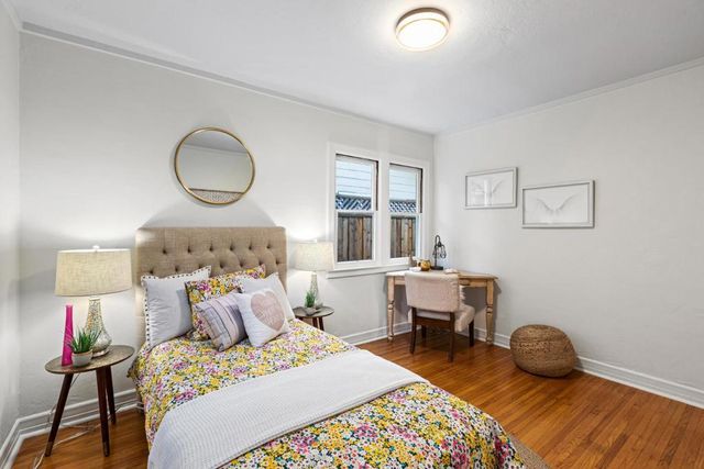 212 Gilbert Avenue, Menlo Park, CA 94025