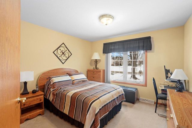 5015 Kingdom COURT, Racine, WI 53402