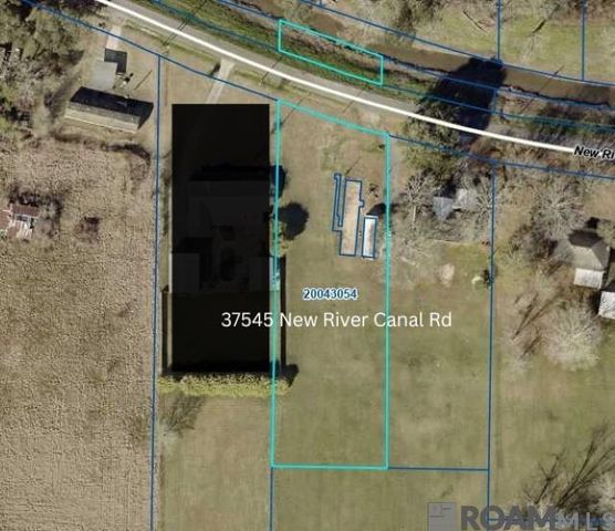 37545 New River Canal Rd, Geismar, LA 70734