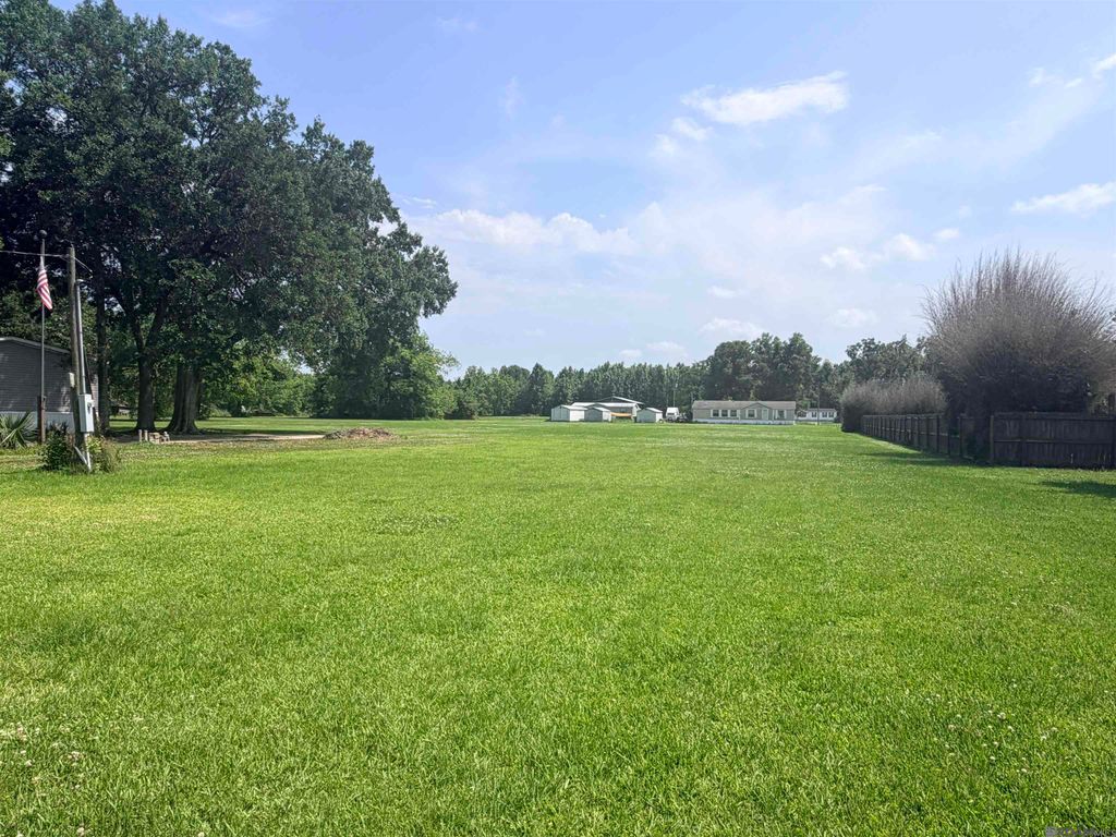 37545 New River Canal Rd, Geismar, LA 70734