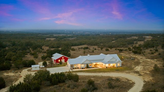 452 Southwick Ranch RD, Johnson City, TX 78636
