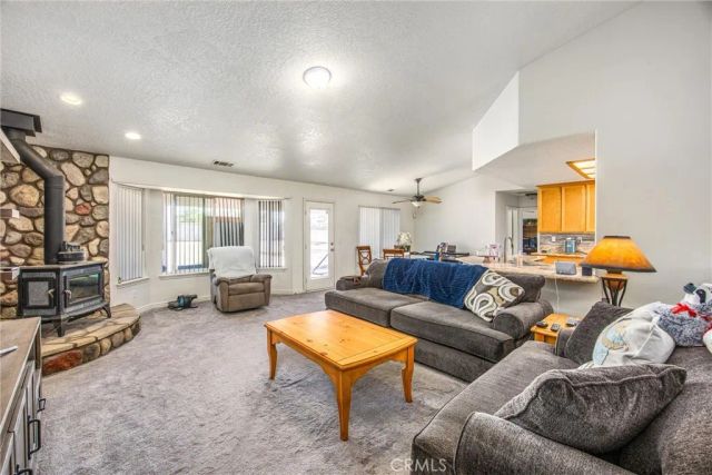 16403 El Centro Street, Hesperia, CA 92345