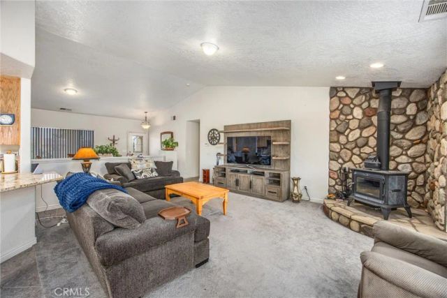 16403 El Centro Street, Hesperia, CA 92345