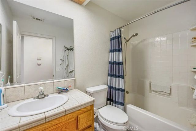 16403 El Centro Street, Hesperia, CA 92345